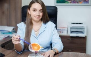 Травми очей: тривожні симптоми, на які варто звернути увагу - Закарпатський центр зору та Закарпатський центр мікрохірургії ока